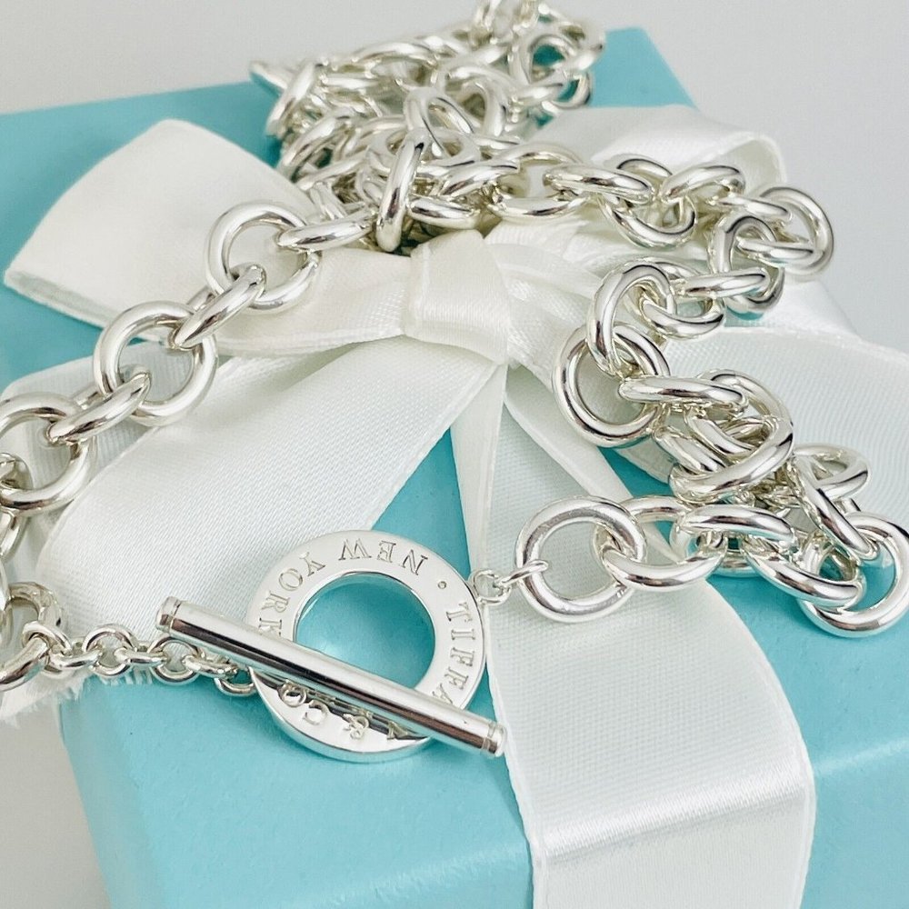 18" Tiffany Circle Clasp Toggle Necklace in Sterling Silver AUTHENTIC
